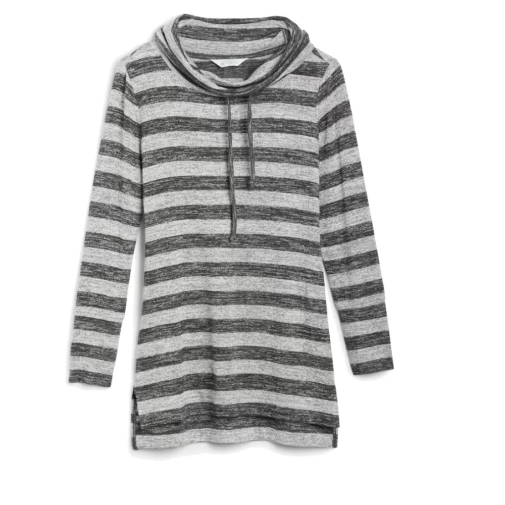 Market & Spruce top - size small